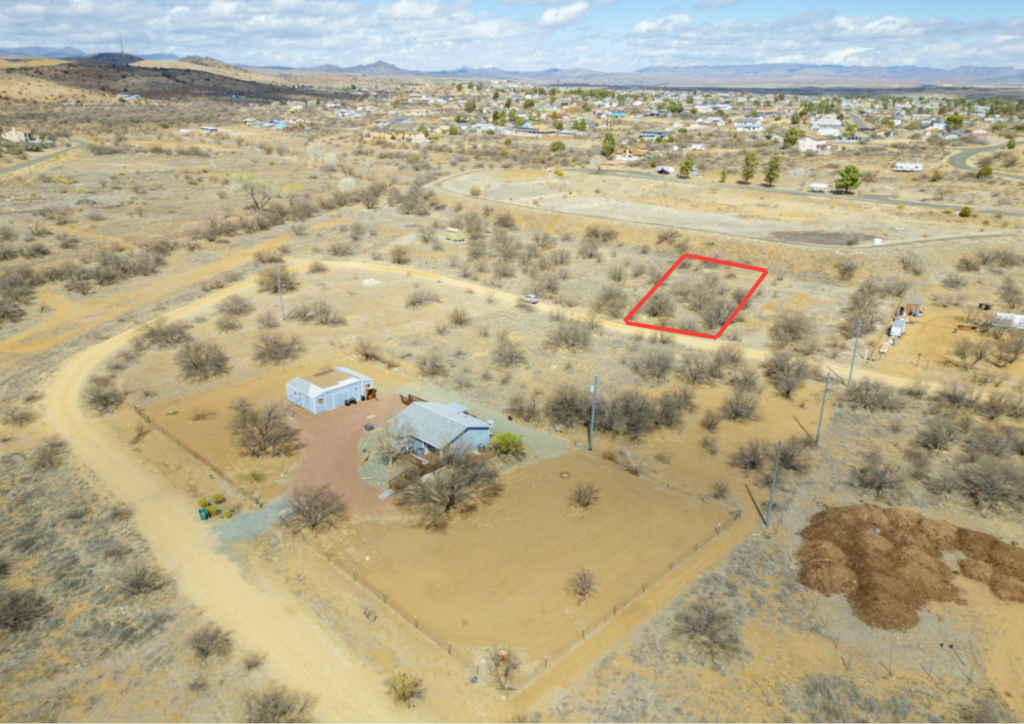 Residential lot in Cordes Lakes, Mayer, Arizona